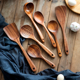 Kit 7 Utensílios de Cozinha em Madeira Natural – Colheres e Conchas Artesanais