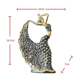 Escultura Decorativa Dançarina Pavão – Arte Abstrata em Cerâmica 28,5cm
